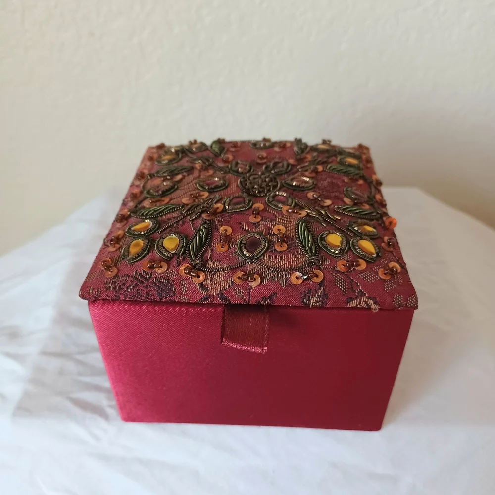 Red Burgundy Embellished Satin-Like Jewelry Keepsake Trinket Box, 4x4 square